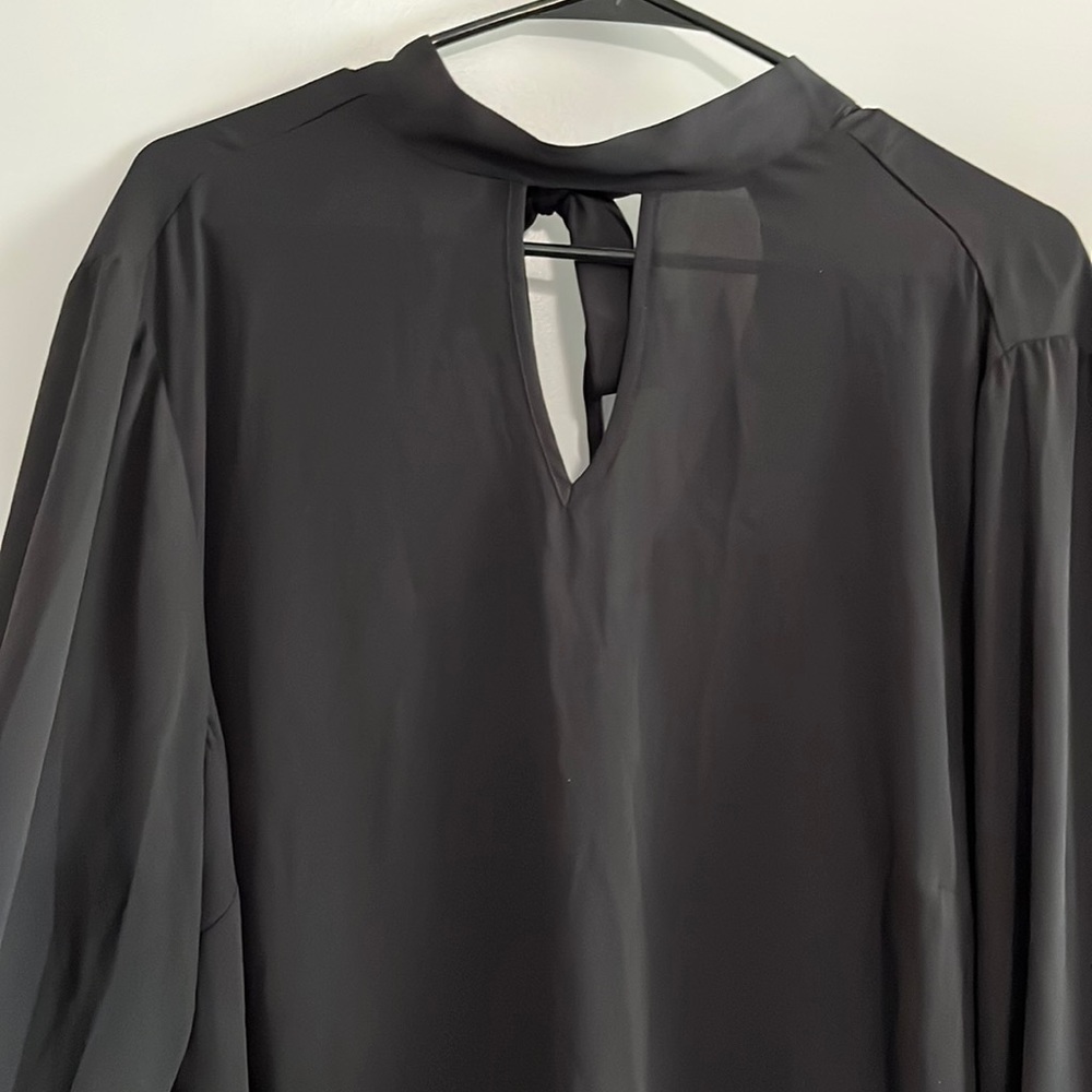 Tie neck keyhole long sleeve blouse torrid 3x